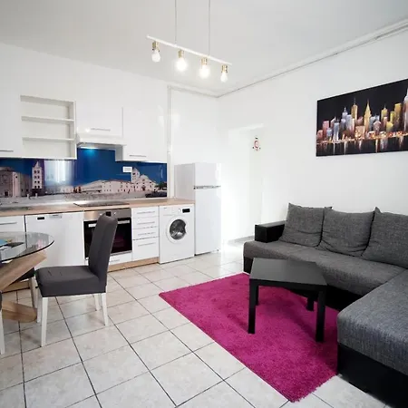 Apartament Nicole *
